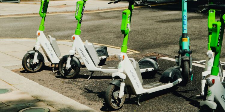 trottinettes électriques lime