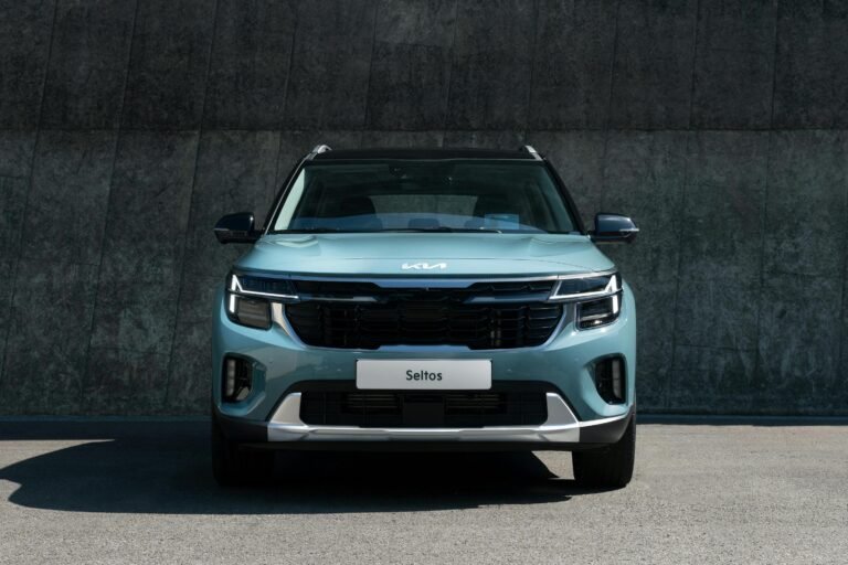 Top 5 des Voitures Électriques Bas de Gamme qui ont le Plus d&rsquo;Autonomie en 2024