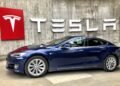 tesla bleue