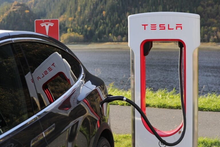 Quel est le prix d’un leasing Tesla Model Y en formule sociale ou classique ?