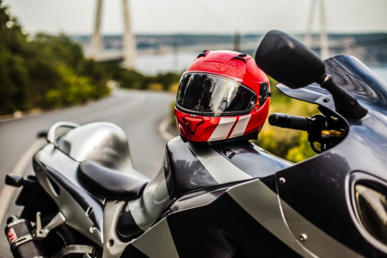 Quel Casque Pour Quelle Moto ? Le Guide Ultime Pour Rouler Avec Style et Sécurité