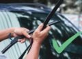 Quand faut-il changer ses essuie-glaces ? Les signes à surveiller